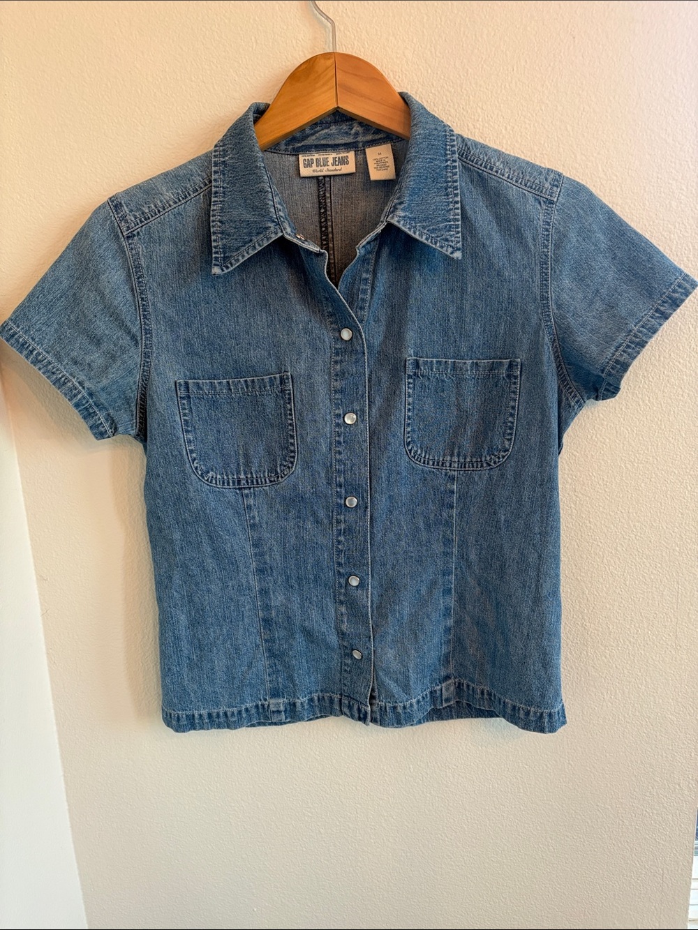 RARE VTG 90s Gap Blue Jeans Pearl Snap Denim Top Medium - Excellent Condition